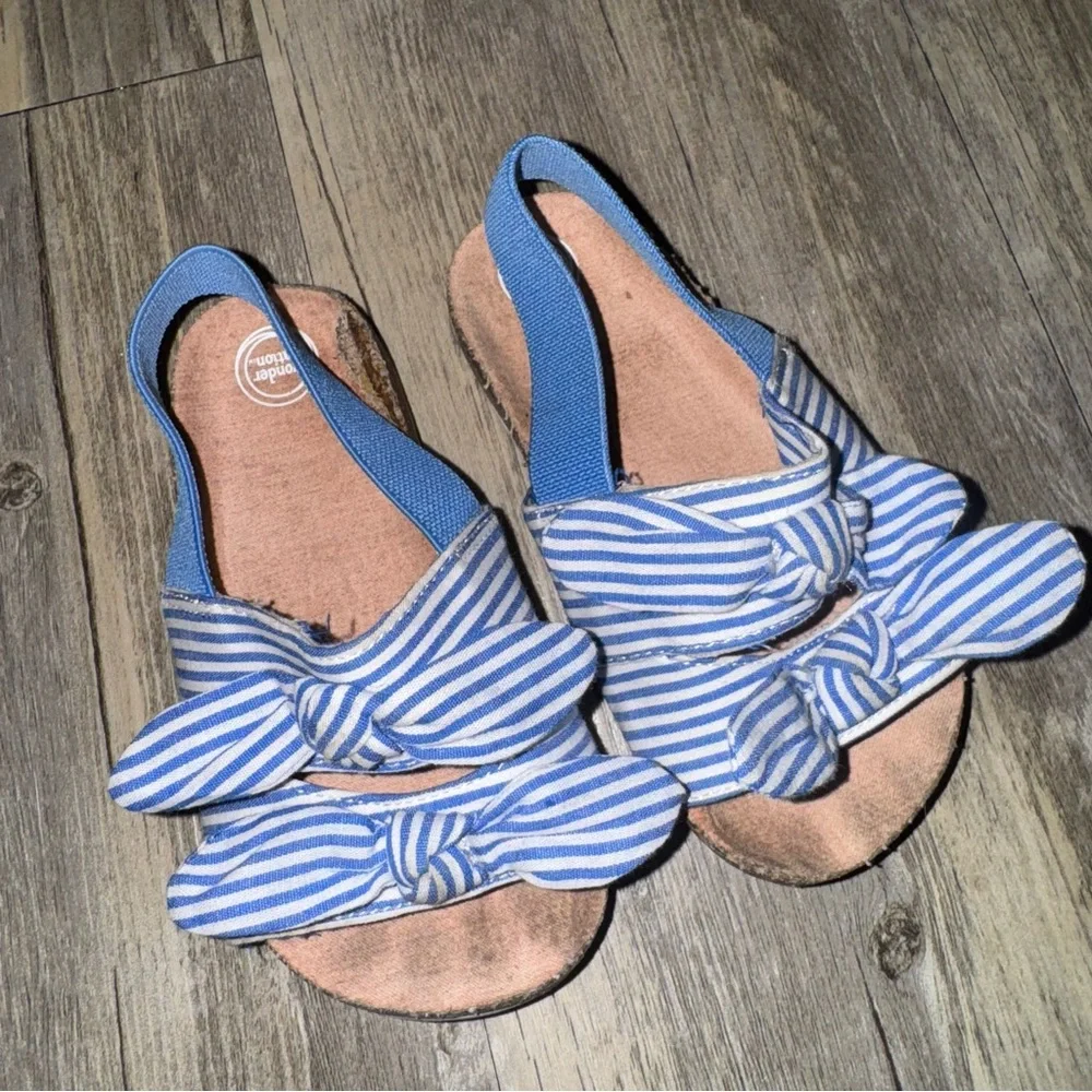 ☀️6/$20☀️ Wonder Nation Striped Kids Sandals